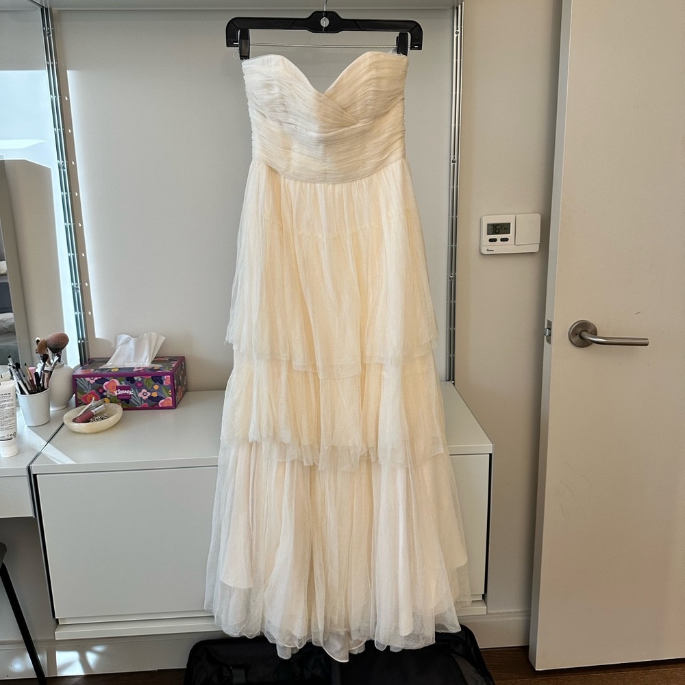 Monique Lhuillier Strapless Cream Tiered Dress